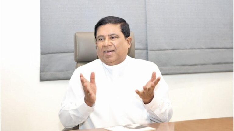 රනිල් ජනාධිපති කරන්න ජනතාව පොරකමින් ඉන්නේ! වජිර අබේවර්ධන ..