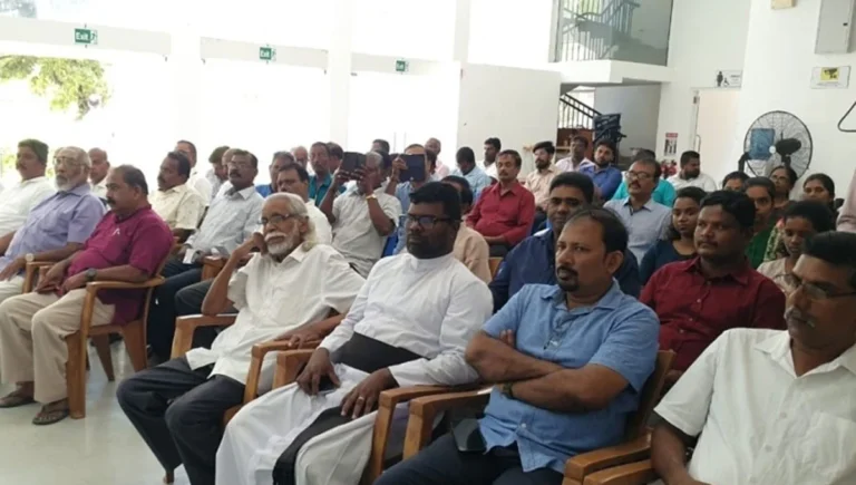ජනධිපතිවරනයට දෙමළ පක්ෂ වලින් පොදු අපෙක්ෂකයෙක්.. ගිවිසුම් ගතවෙති..