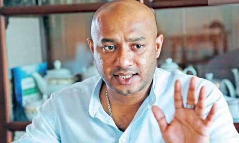 අත කාට සහය දෙයිද?