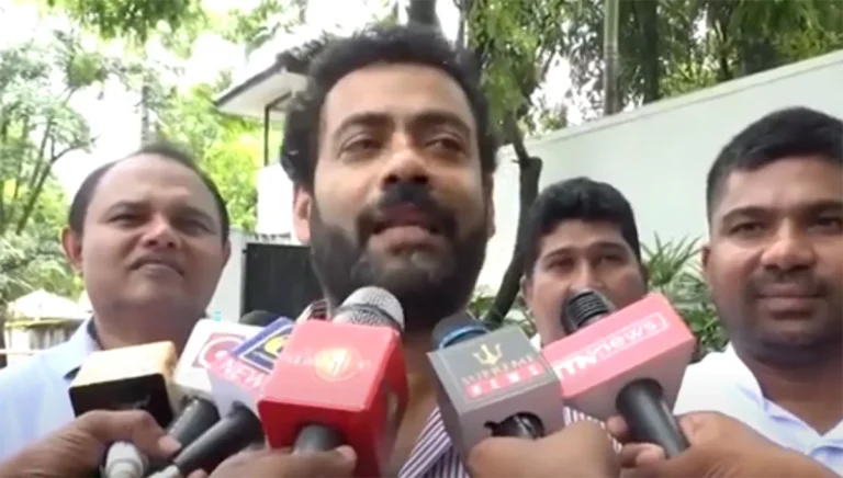 තරුණ නාමල් ජනාධිපති කරවන්න තරුණ තරුණියන් මග බලාගෙන ඉන්නේ..