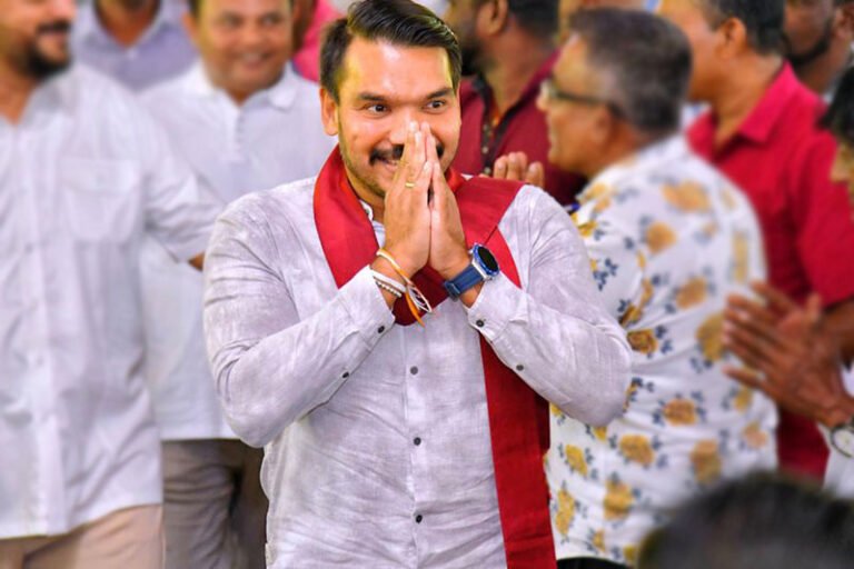 නාමල්ගෙන් ආරාධනාවක්!